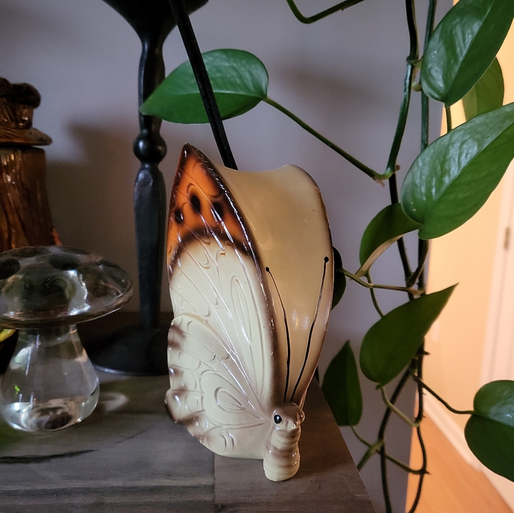 Vintage Ceramic made in Japan Butterfly Bank.